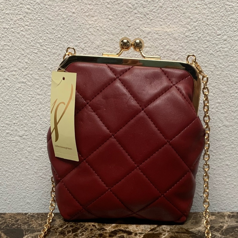 Red collection18 purse new with tag - Picture 2 of 7